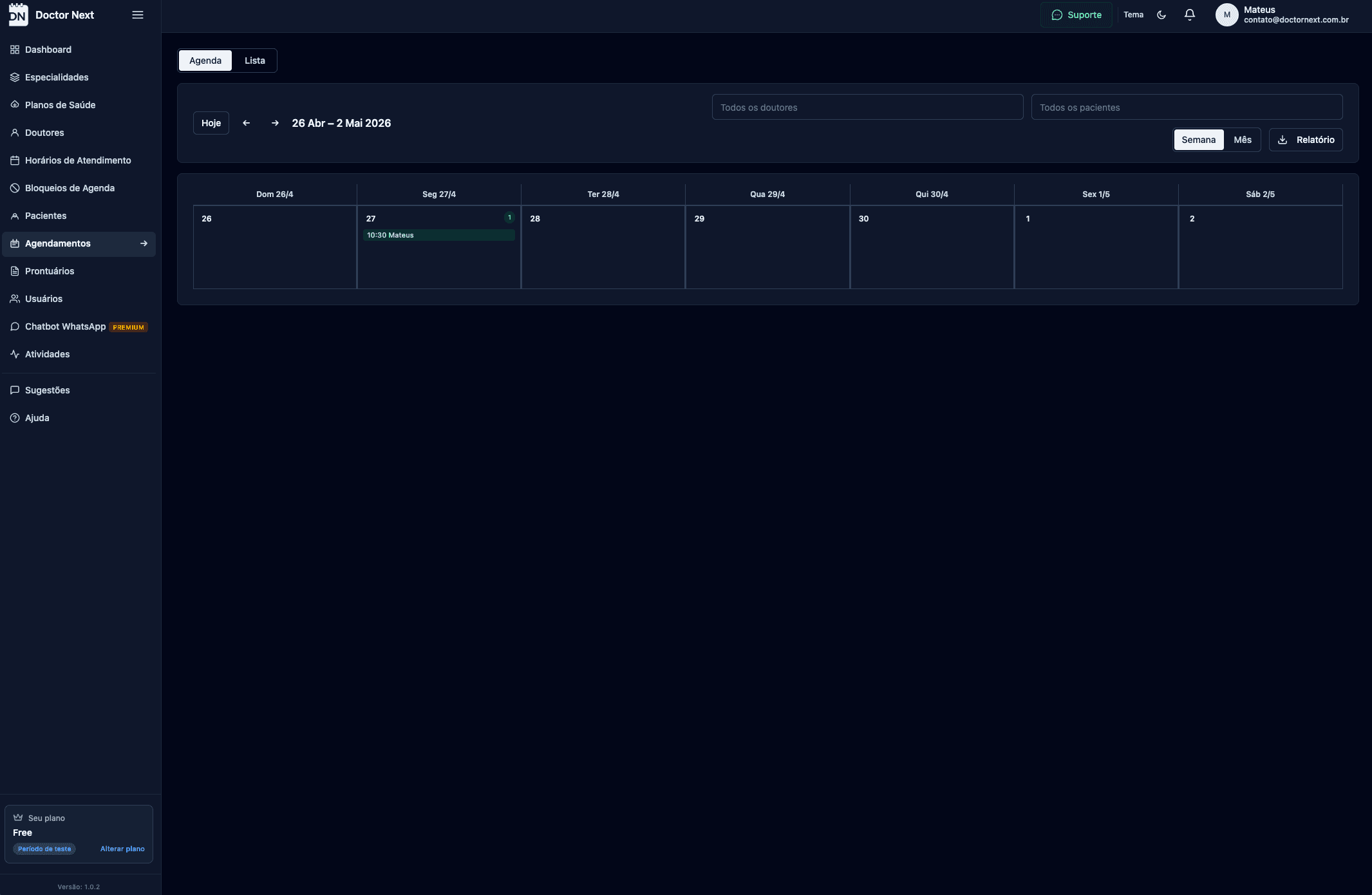 Agenda semanal do Doctor Next mostrando horários por médico